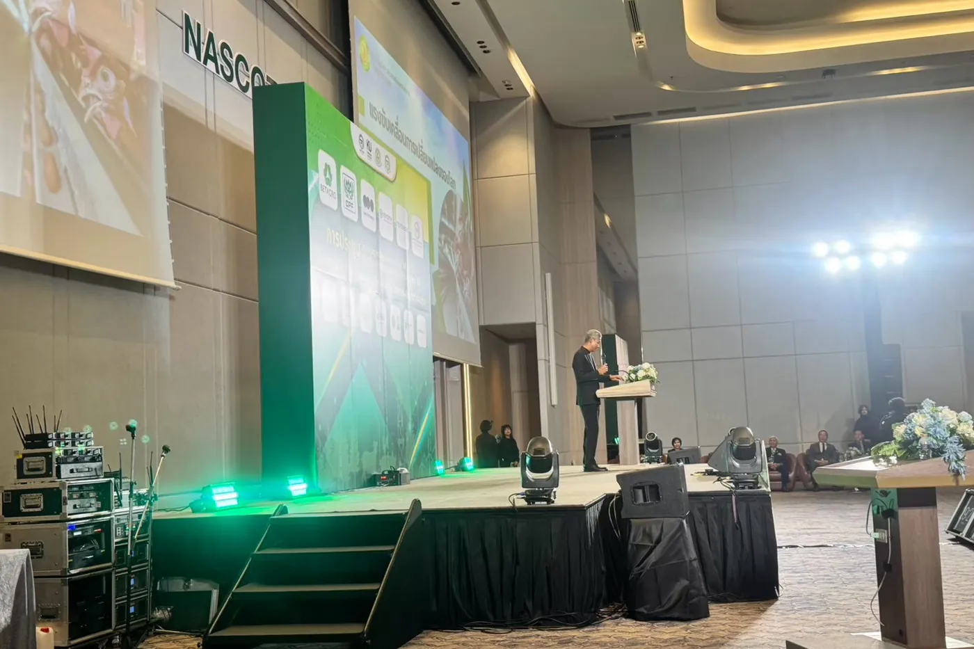 เวทีและระบบไฟงานประชุม NASCOT 2026 ที่ PubPab ดูแล